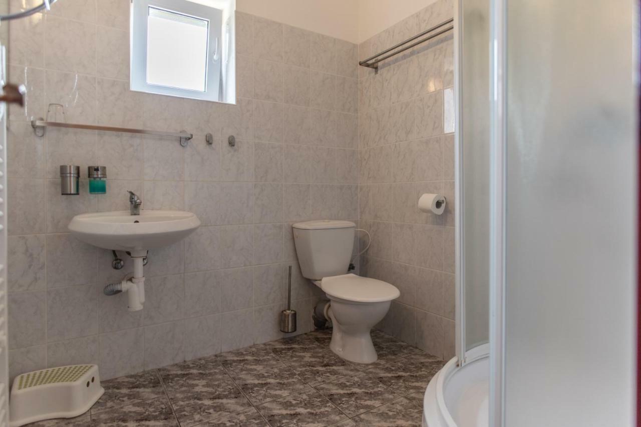 Penzion U Zpěváků Nove Hute Exterior foto
